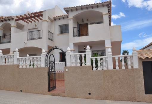 Bungalow à l'étage - Sale - Orihuela Costa - Punta Prima