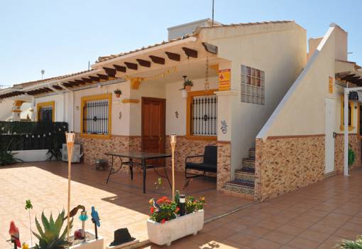 Bungalow - Alquiler - Orihuela Costa - La Regia