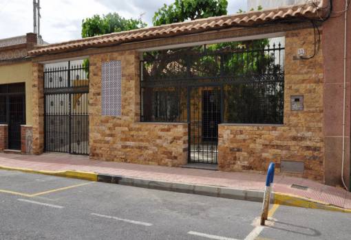 Chalet - Segunda Mano - Torrevieja - R-1821