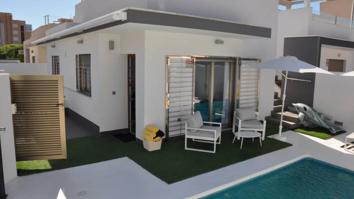Villa - Rental - Torre de la Horadada - Mil Palmeras